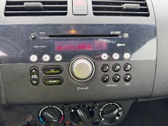 Suzuki Swift  picture 24