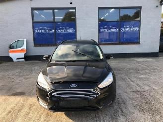 Vrakbiler auto Ford Focus Focus 3 Wagon, Combi, 2010 / 2020 1.0 Ti-VCT EcoBoost 12V 100 2015/2