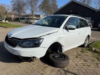Purkuautot passenger cars Skoda Fabia Fabia III Combi (NJ5), Combi 5-drs, 2014 / 2022 1.2 TSI 16V Greentech 2017