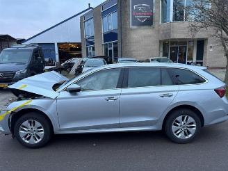 Skoda Octavia Octavia Combi (NXAC), Combi 5-drs, 2019 1.0 TSI 12V picture 2