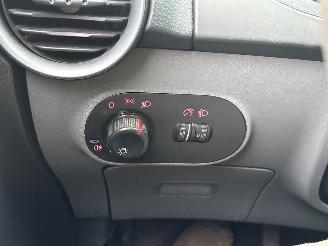 Seat Ibiza 1.6 16V Hatchback  Benzine 1.598cc 77kW (105pk) FWD 2006-11/2009-11 (6L1) BTS picture 23