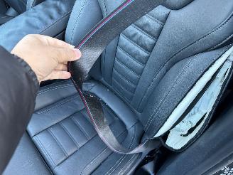 BMW 3-serie 320e M PAKKET New model! picture 18