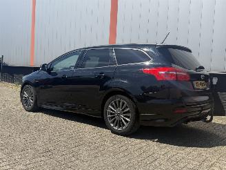 Ford Focus 1.0 Titanium ST Line picture 24
