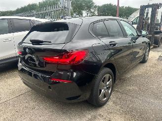 BMW 1-serie 1.5 116D picture 4