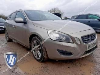 demontáž osobní automobily Volvo V-60 V60 I (FW/GW), Combi, 2010 / 2018 1.6 DRIVe 2013/5