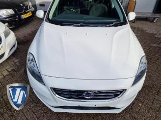 Salvage car Volvo V-40 V40 (MV), Hatchback 5-drs, 2012 / 2019 1.6 D2 2013/5