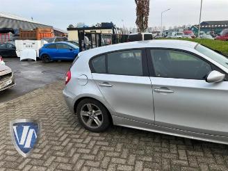 krockskadad bil vrachtwagen BMW 1-serie 1 serie (E87/87N), Hatchback 5-drs, 2003 / 2012 116i 1.6 16V 2007/1