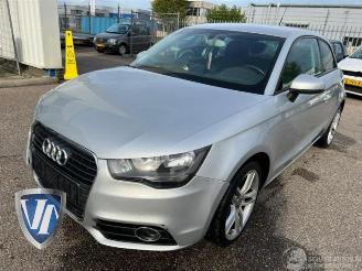 Coche siniestrado Audi A1 A1 (8X1/8XK), Hatchback 3-drs, 2010 / 2018 1.2 TFSI 2011/1