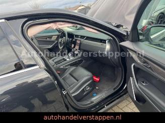 Jaguar F-Pace S P400e AWD Plug-In Hybrid picture 19