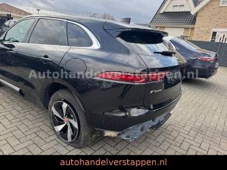 Jaguar F-Pace S P400e AWD Plug-In Hybrid picture 4